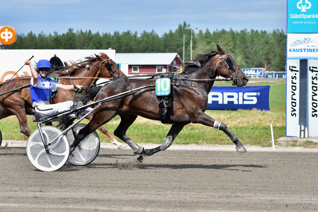 Vilja Kivinen voittaa Mr Money Robberilla